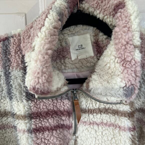 Thread & Supply Teddy Jacket Pink and Cream Cozy Sherpa Medium - Picture 2 of 4